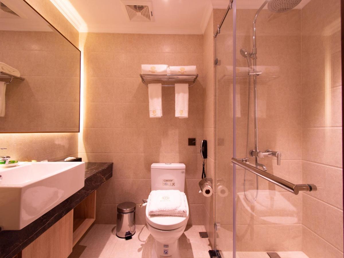 Prince Hotel Янгон Экстерьер фото